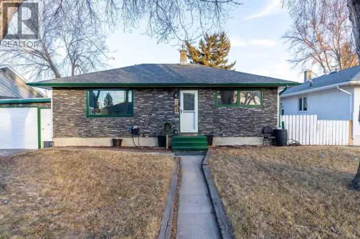 182 Mitchell Crescent NW, Medicine Hat