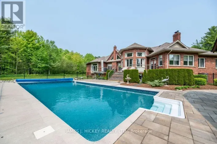 182 RIVER DRIVE, Petawawa