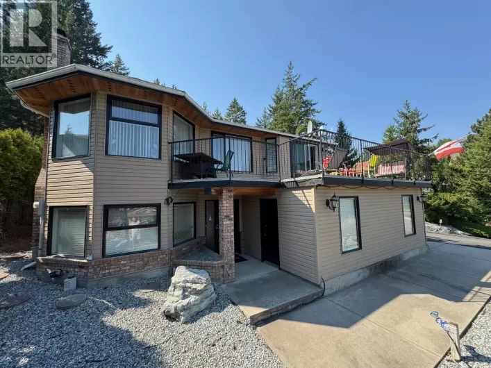 1820 Olympus Way, West Kelowna