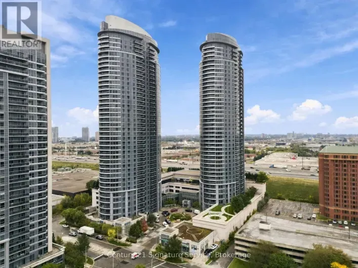 1822 - 135 VILLAGE GREEN SQUARE, Toronto