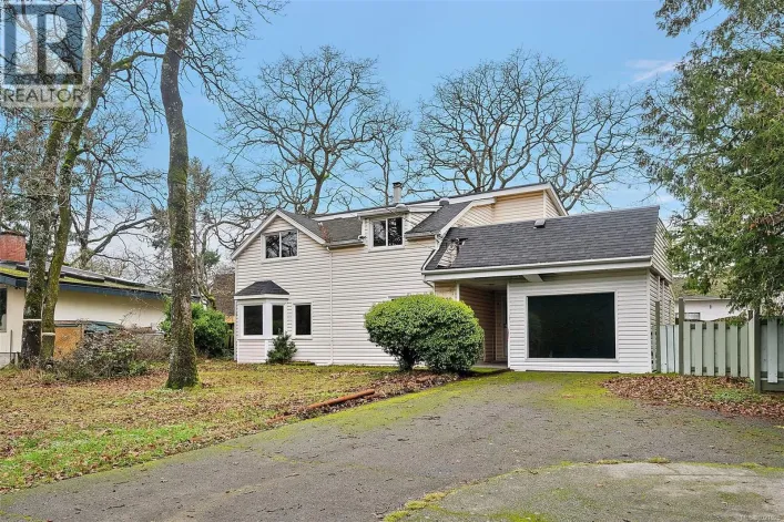 1826 Cedar Hill Cross Rd, Saanich