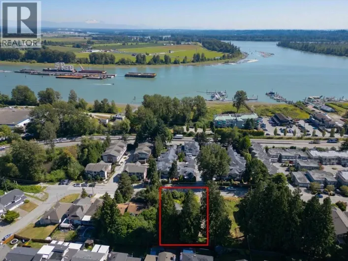 1827 HARBOUR STREET, Port Coquitlam