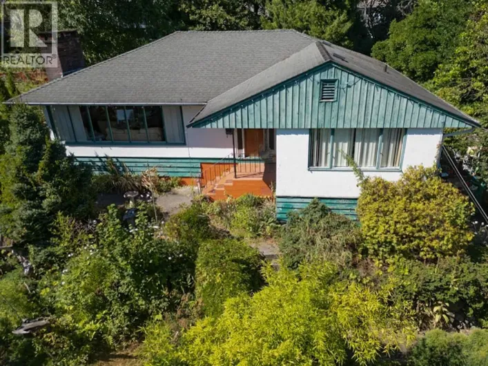 1827 HARBOUR STREET, Port Coquitlam