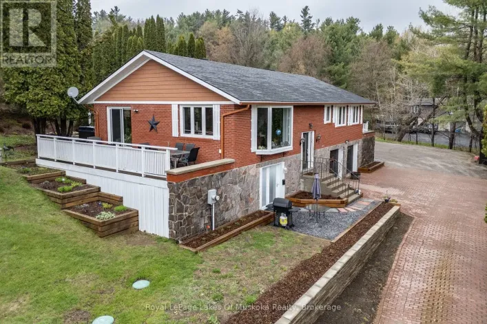 183 SANTAS VILLAGE ROAD, Bracebridge)