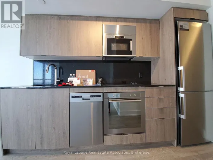 1831 - 5 MABELLE AVENUE, Toronto