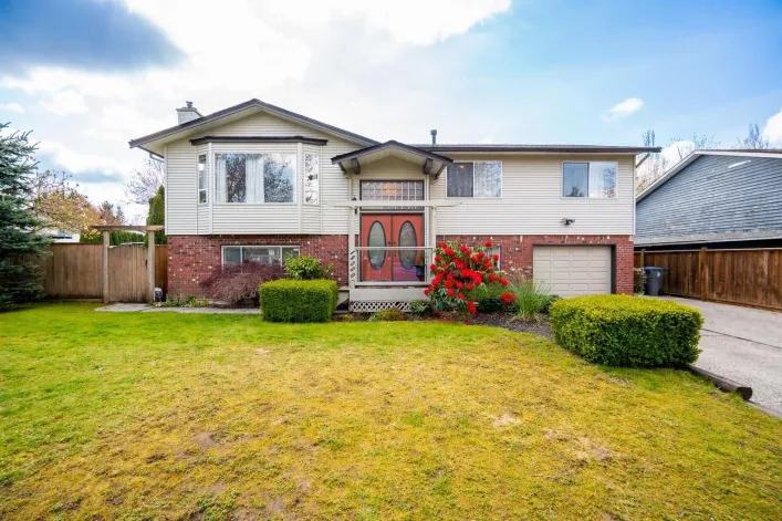 18320 59A AVENUE, Surrey