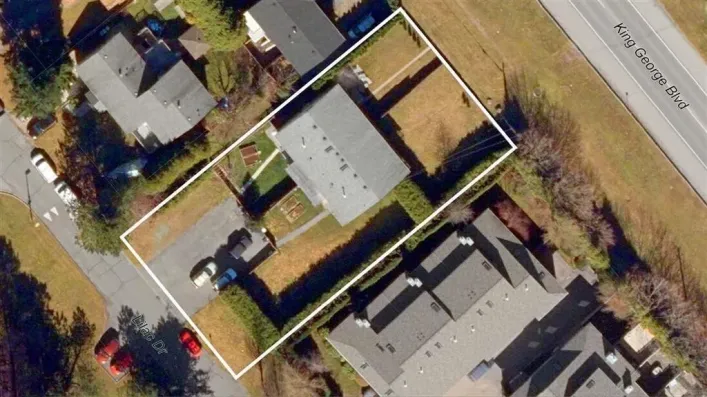 1835 KING GEORGE BOULEVARD, Surrey