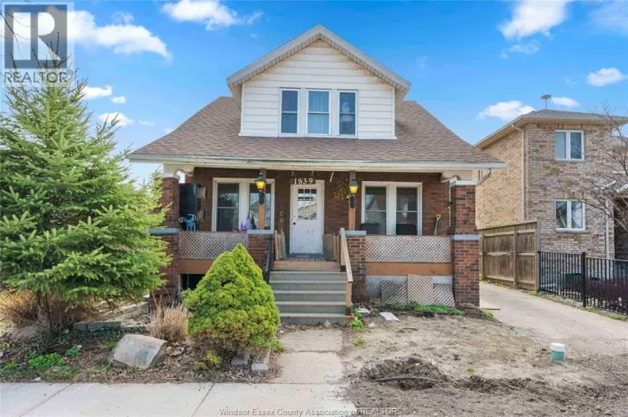 1839 ST . LUKE Unit# UPPER UNIT, Windsor