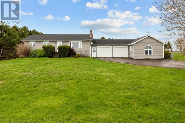 184 DEKKER Road, Sherbrooke