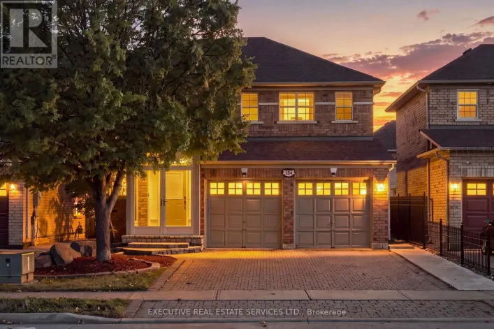184 QUEEN MARY DRIVE, Brampton
