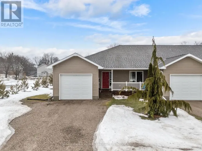 184 TORONTO BOULEVARD, Huron East