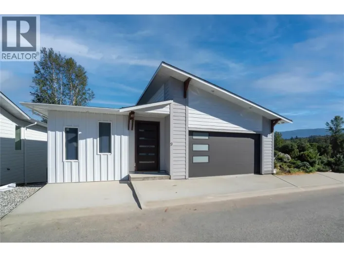 1840 10 Street SW Unit# 9, Salmon Arm