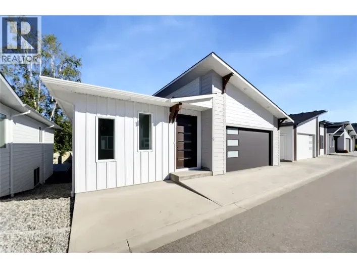 1840 10 Street SW Unit# 9, Salmon Arm