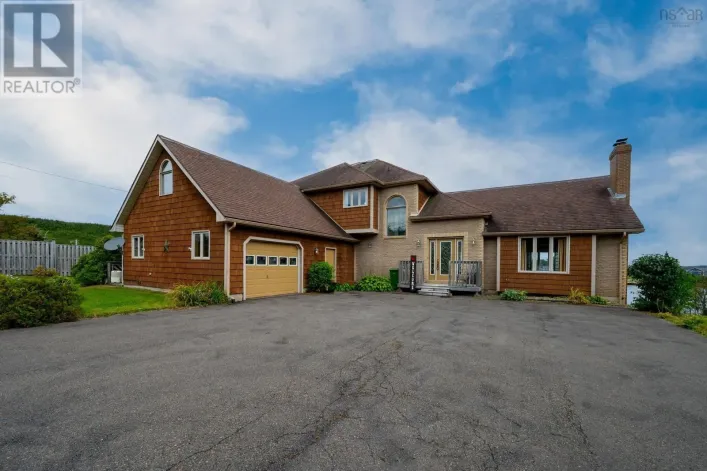 18404 Highway 7, Popes Harbour