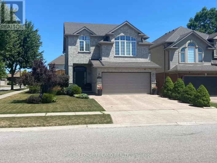 1842 GOUGH AVENUE, London North