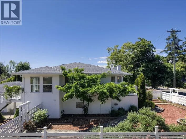 1843 Feltham Rd, Saanich