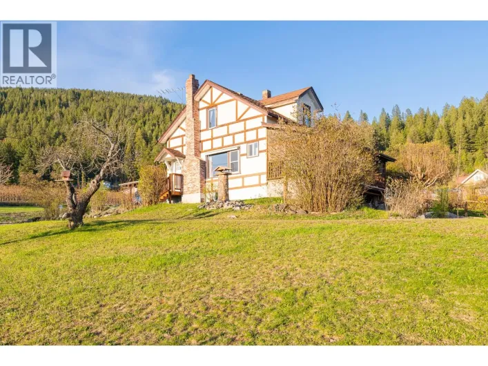 1843 McLaren Street, Creston