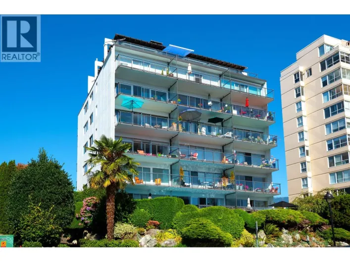 1845 BELLEVUE AVENUE, West Vancouver