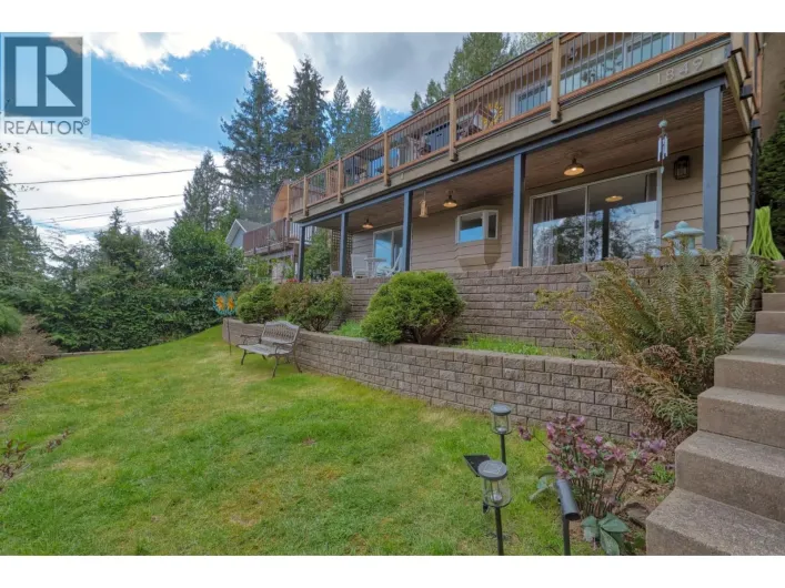 1849 NORTH ROAD, Gibsons