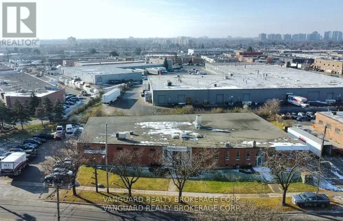 185 TORYORK DRIVE, Toronto