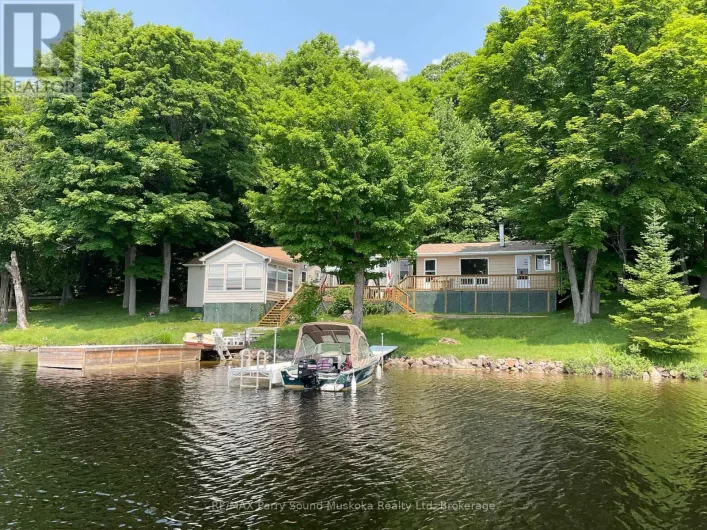 185 WILSON, Parry Sound Remote Area