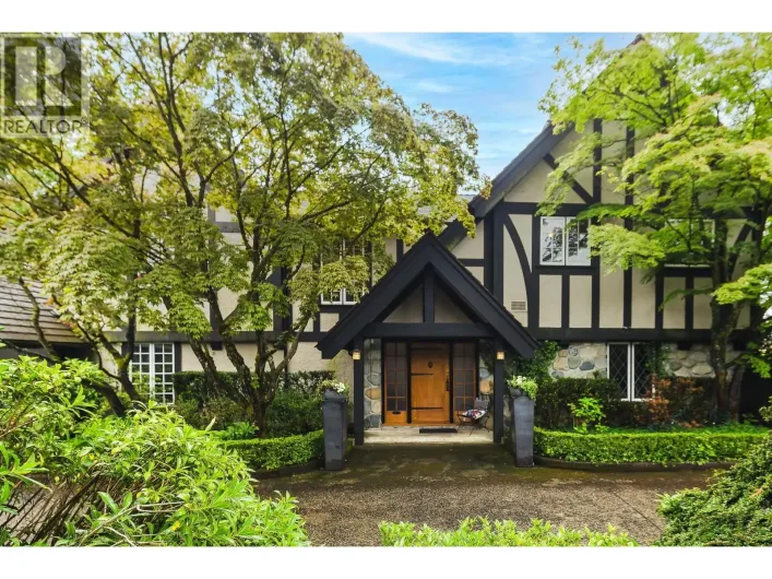 1850 MATHERS AVENUE, West Vancouver