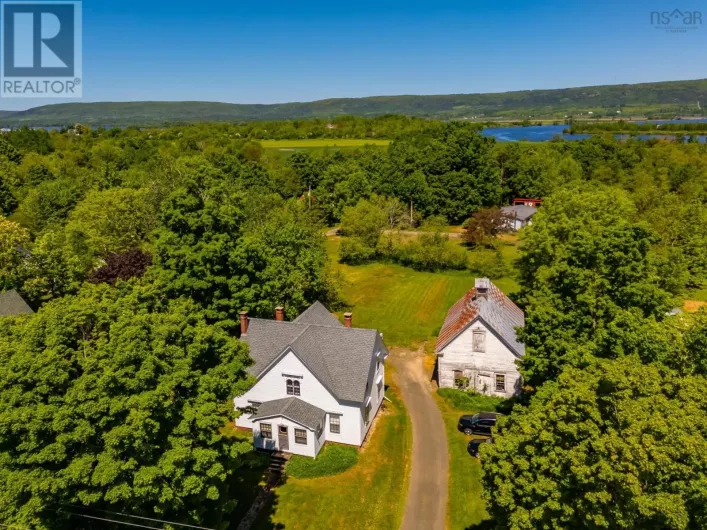 1851 Highway 201, Round Hill