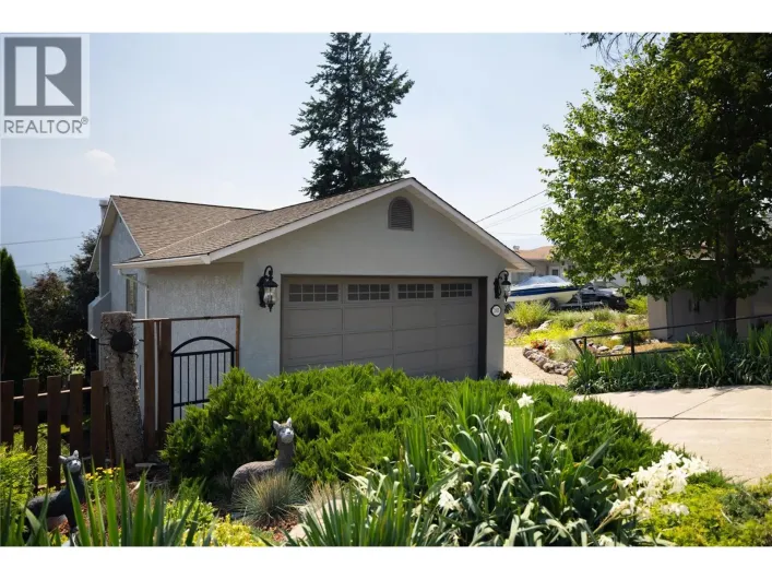 1855 Grandview Avenue, Lumby
