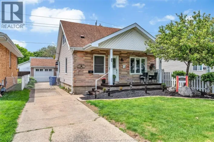 1857 CENTRAL AVENUE, Windsor