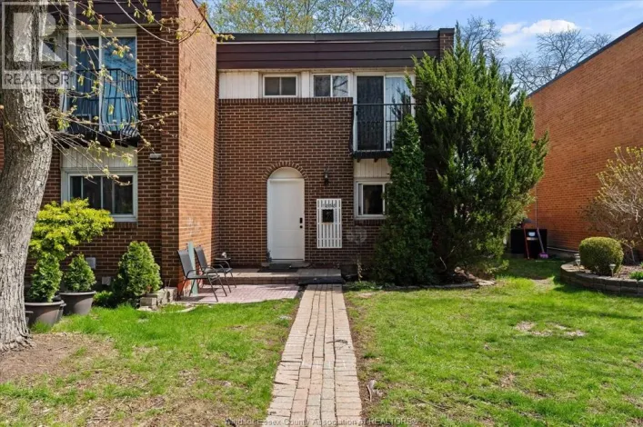 1858 EASTGATE ESTATES Unit# 119, Windsor