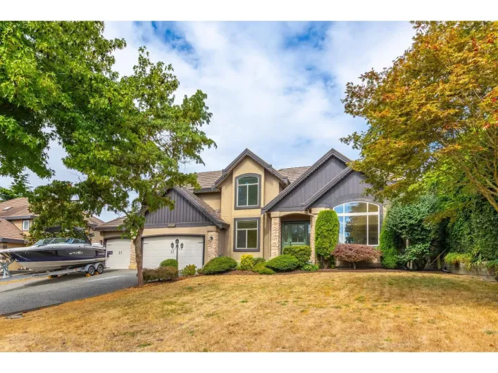 18589 55 AVENUE, Surrey