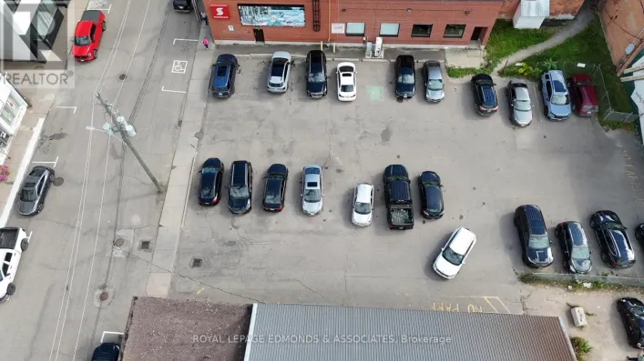 186 ALBERT STREET, Pembroke