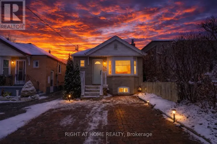 186 SCHELL AVENUE, Toronto