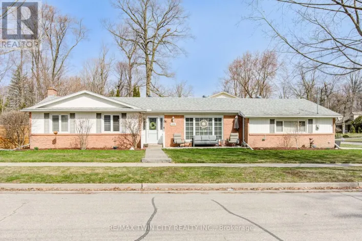 186 SHUH AVENUE, Kitchener