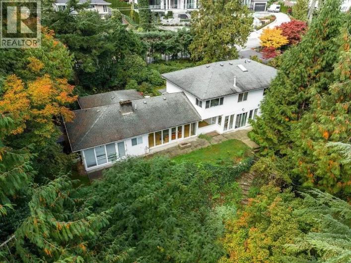 186 STEVENS DRIVE, West Vancouver