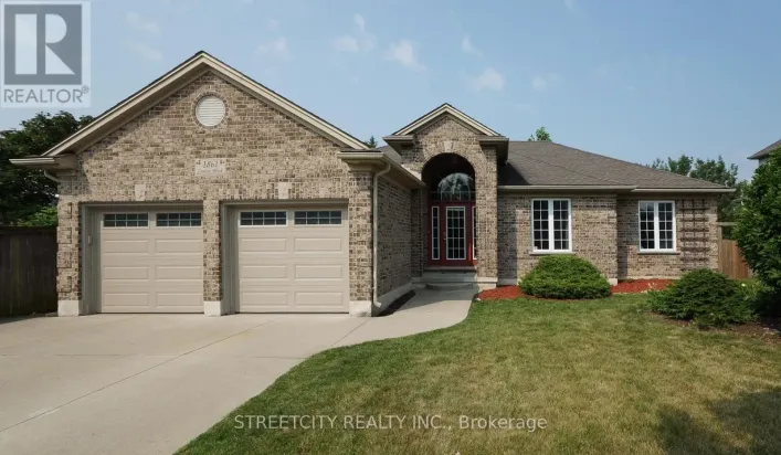 1861 LOUISE BOULEVARD, London North