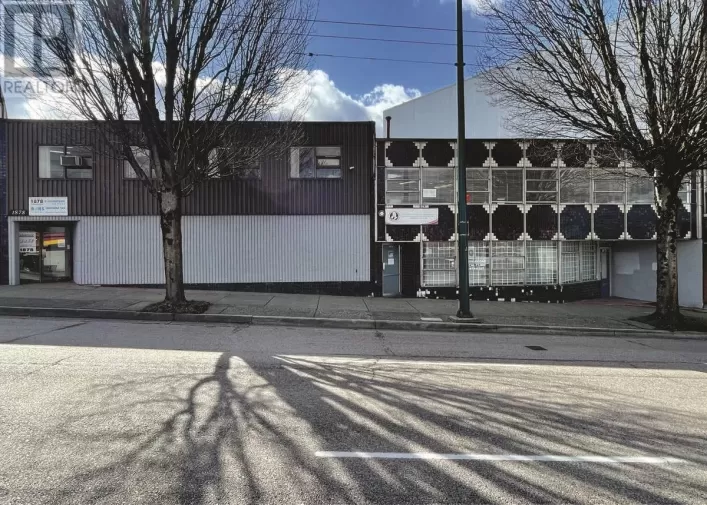 1872 KINGSWAY, Vancouver