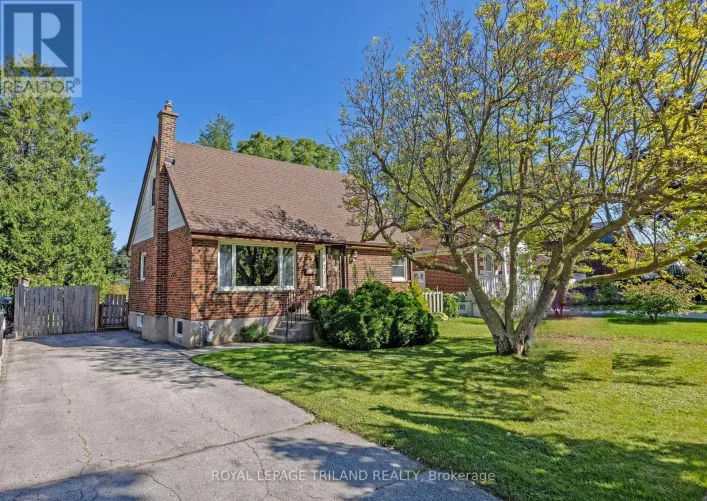 1874 CHURCHILL AVENUE, London East