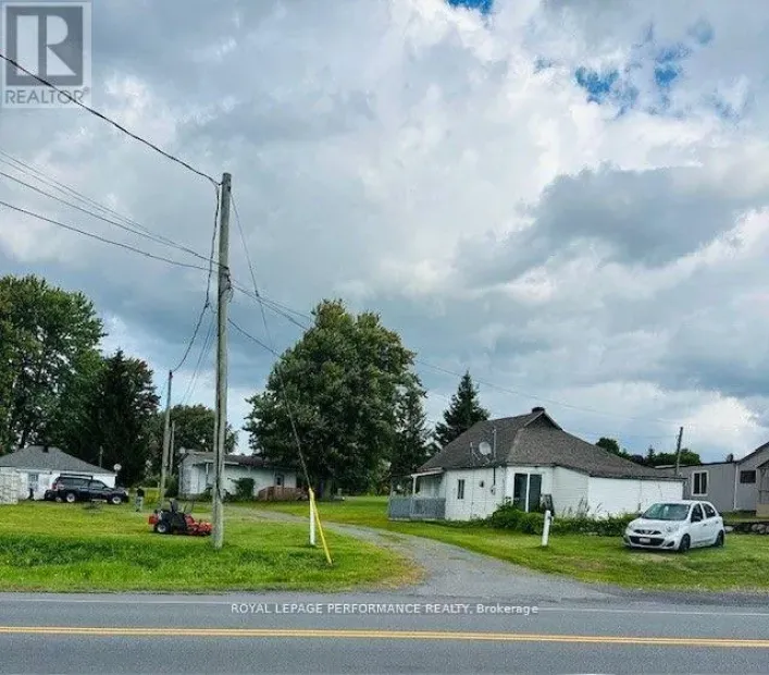 18787 COUNTY RD 2 ROAD, South Glengarry