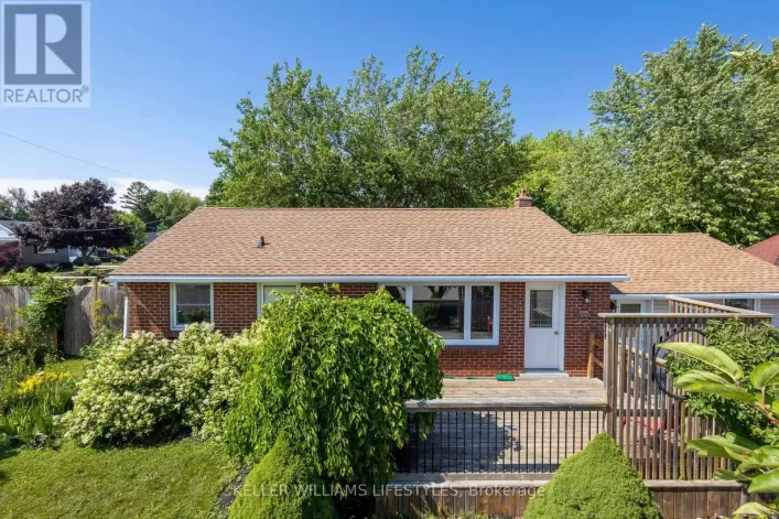 188 CAYLEY STREET, Goderich)