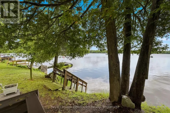 188 NORTH BEAVER LAKE ROAD, Stone Mills