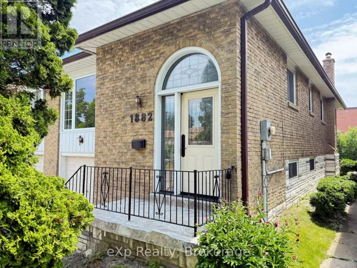 1882 ROSEFIELD ROAD, Pickering
