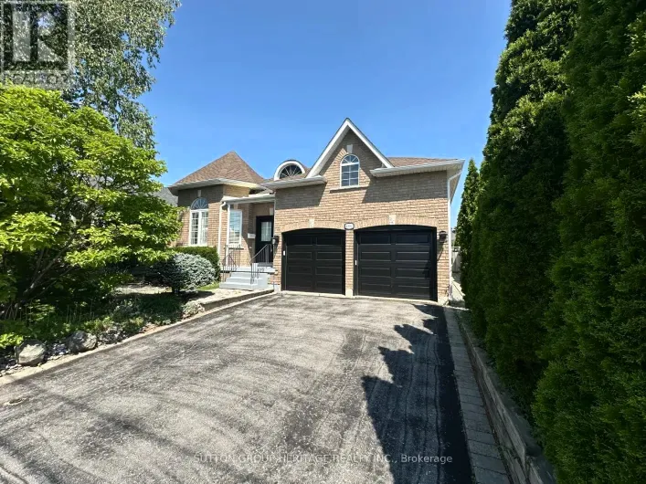 1886 PINE GROVE AVENUE, Pickering