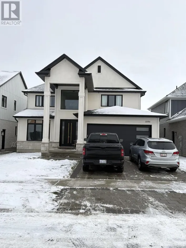 1886 TRAILSWAY DRIVE, London South