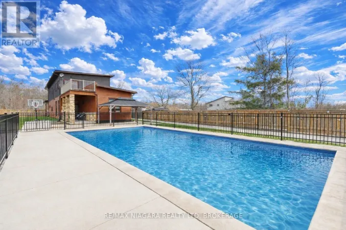 1887 DOMINION ROAD, Fort Erie