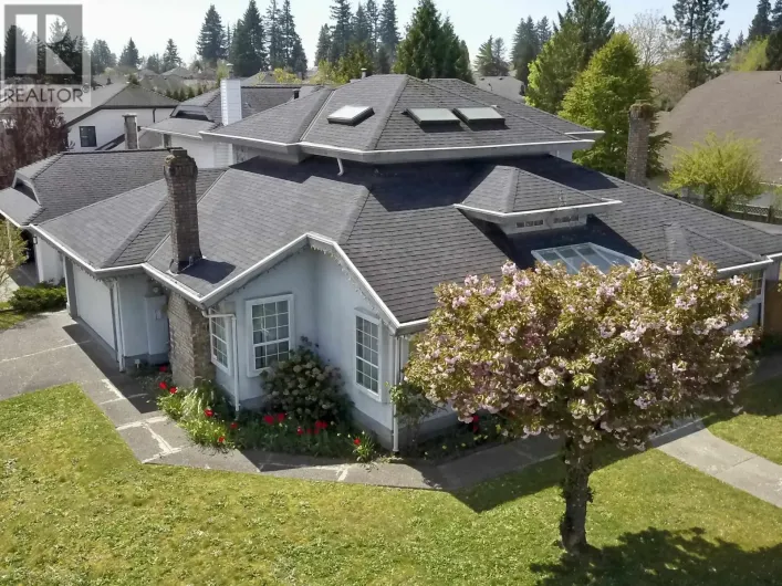 1888 WALNUT CRESCENT, Coquitlam