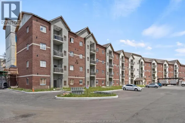 1888 WESTVIEW PARK BOULEVARD Unit# 114, LaSalle