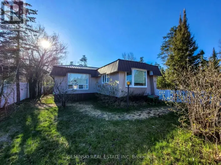 Mobile Home for sale: 18-8885 HWY 11 HIGHWAY, Iroquois Falls