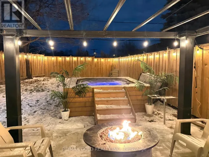 189 KINGSVIEW BOULEVARD, Toronto