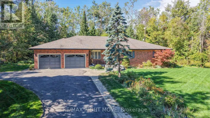 1892 CARRIAGE COURT, Severn